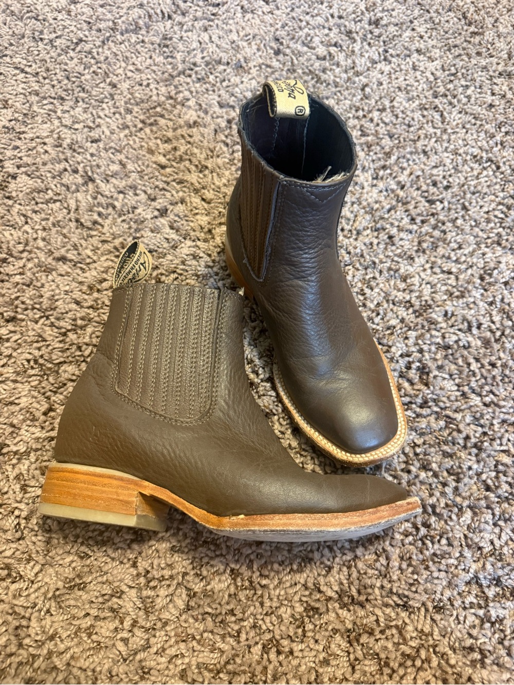Women’s Brown Leather Chelsea Boots - Classic Slip-On Style